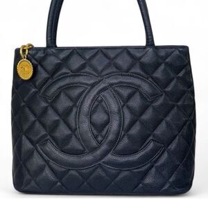 CHANEL Black Vintage CC Logo Caviar Leather Quilted Medallion Tote Bag
